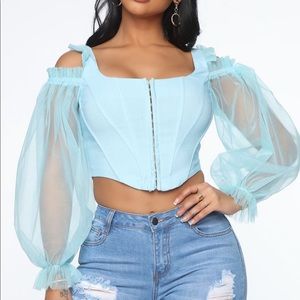 PINK !!!! This top is in pink never worn!